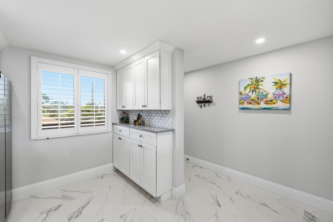501 S Seas #203 Jupiter, FL 33477