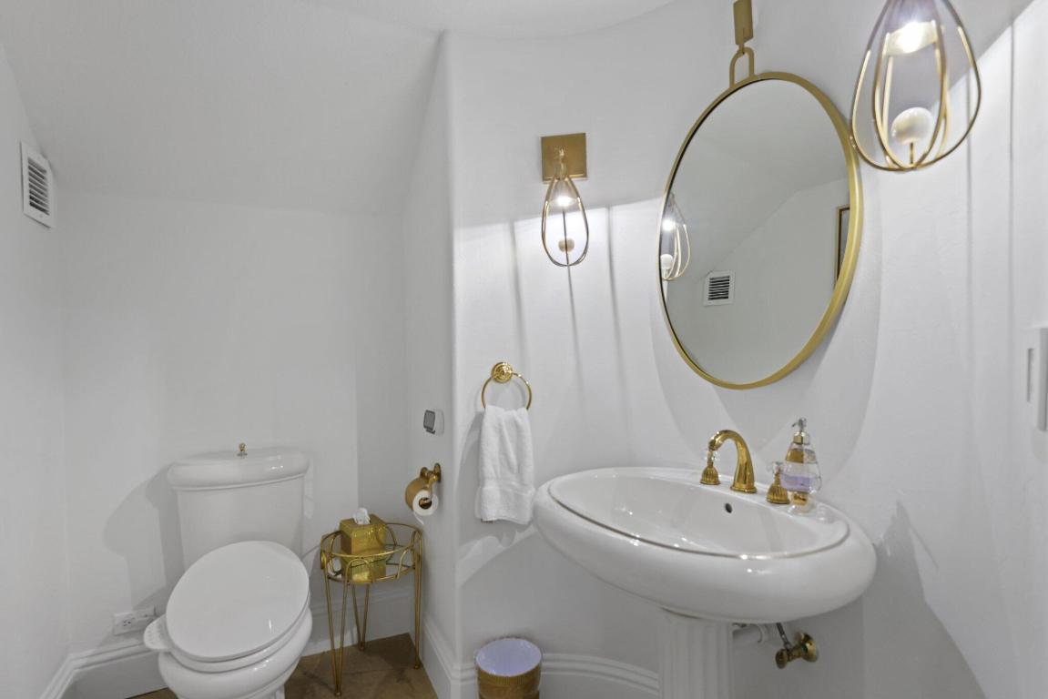 4317 Intracoastal Highland Beach, FL 33487