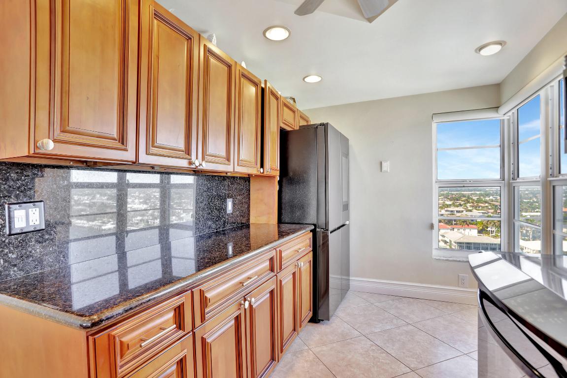 1021 Hillsboro Mile #1108 Hillsboro Beach, FL 33062