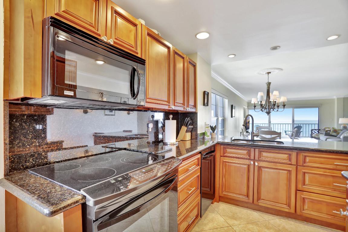 1021 Hillsboro Mile #1108 Hillsboro Beach, FL 33062