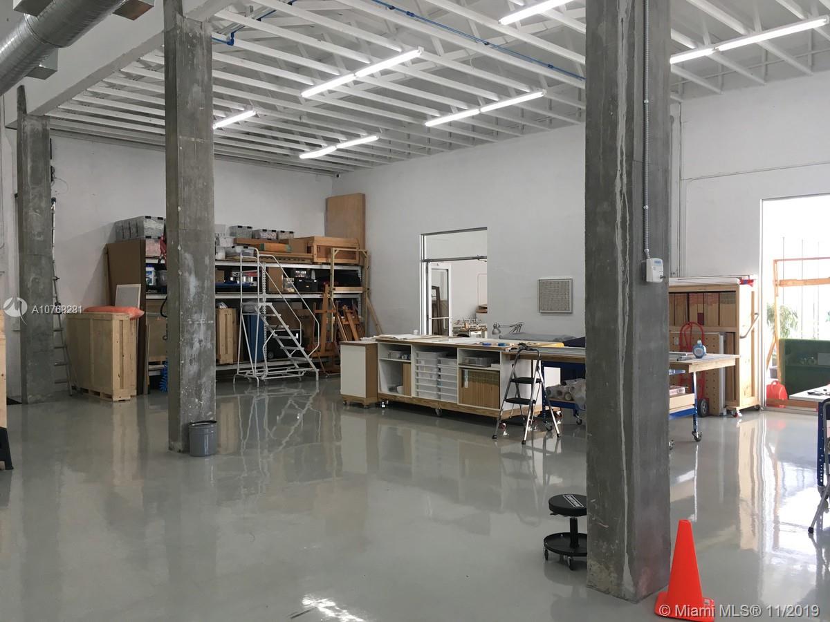 1335 NW 22nd St
