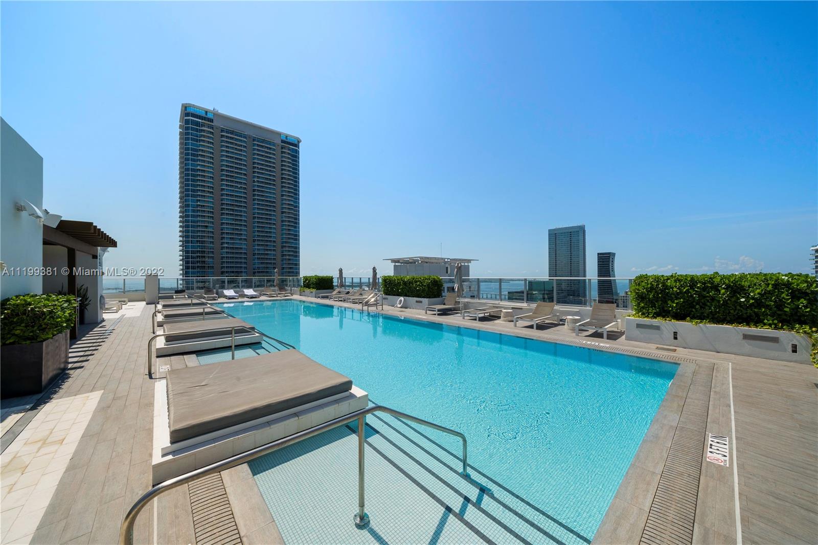 1010 Brickell Ave #4809