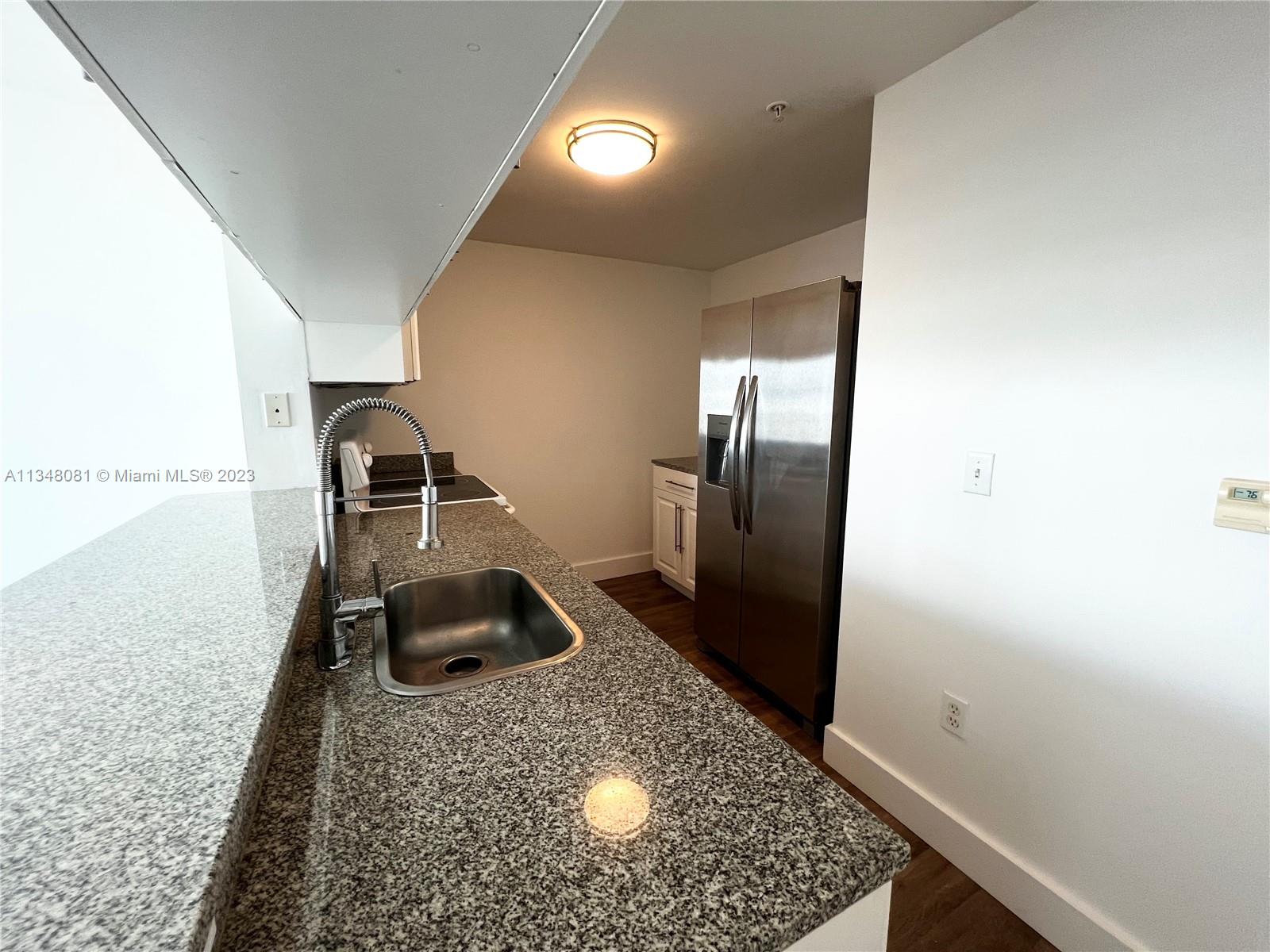 image 1800 Biscayne Plaza7