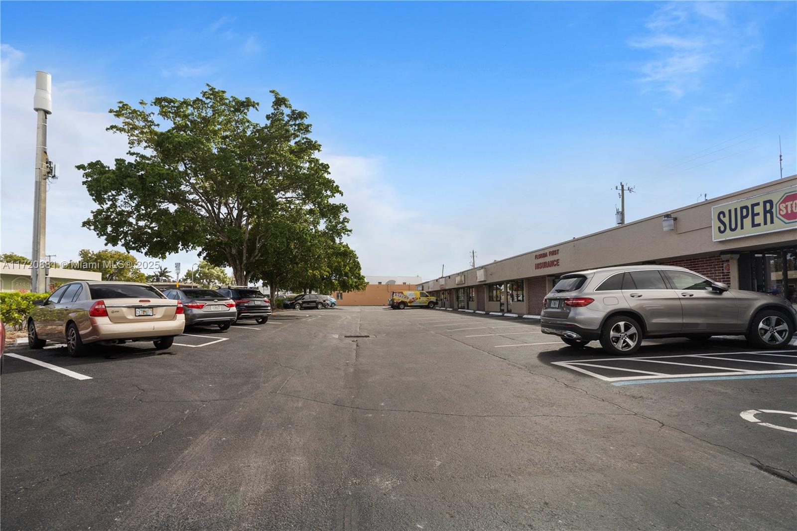 2101 N Dixie Hwy ,, FL 33460 2101 N Dixie Hwy ,, FL 33460