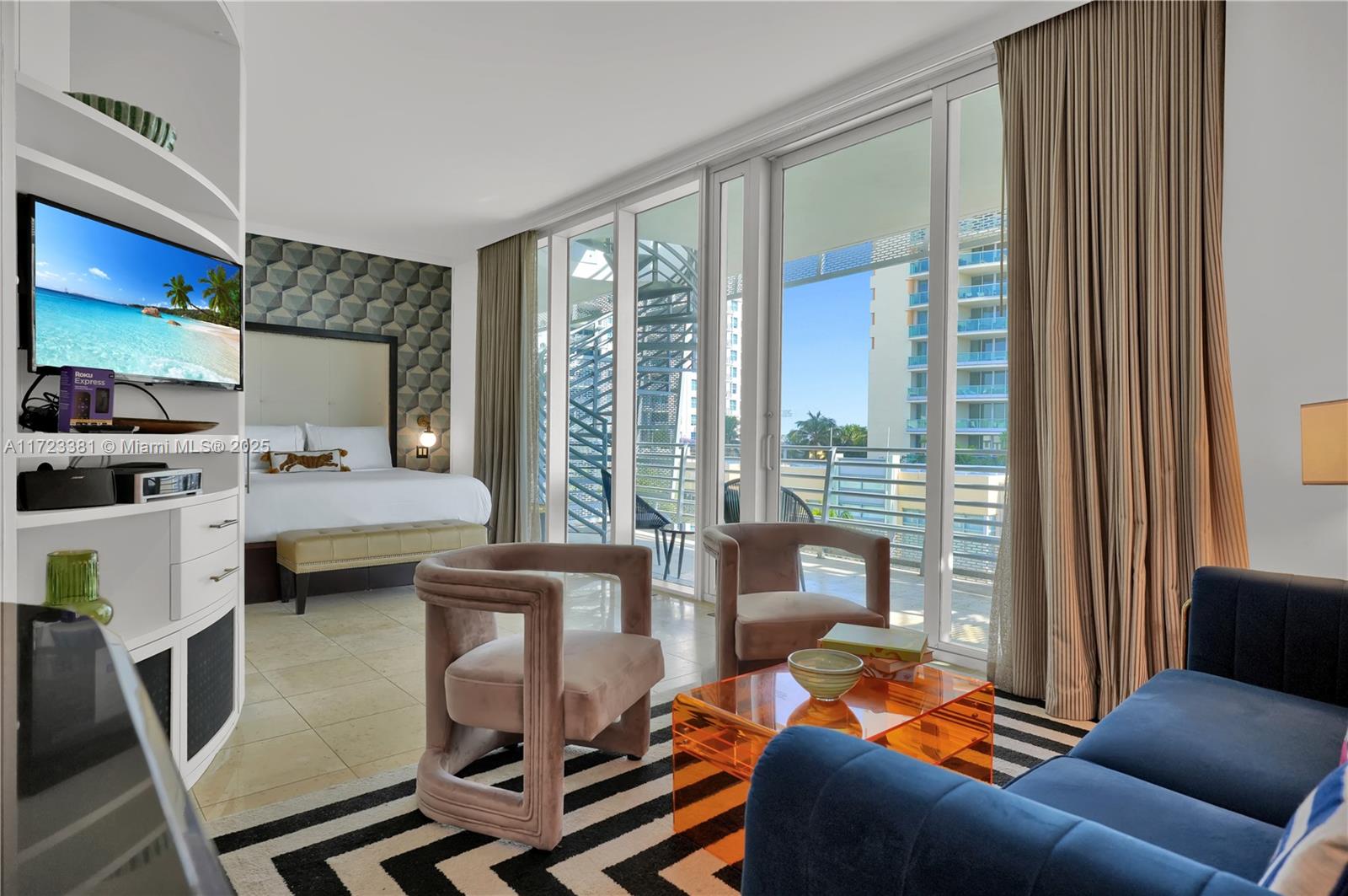 1437 Collins Ave #PH10,Miami Beach, FL 33139