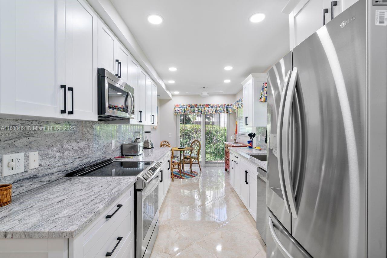 4161 S Us Hwy 1 #G2 Jupiter, FL 33477