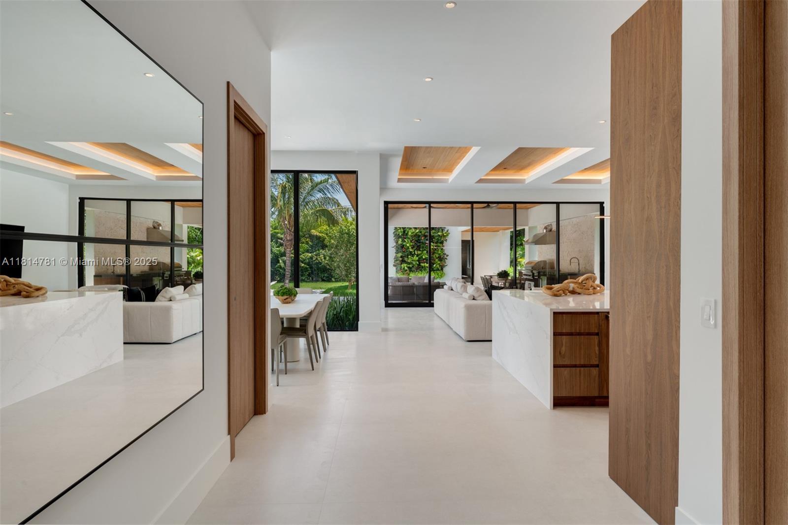 6730 SW 115th St Pinecrest, FL 33156