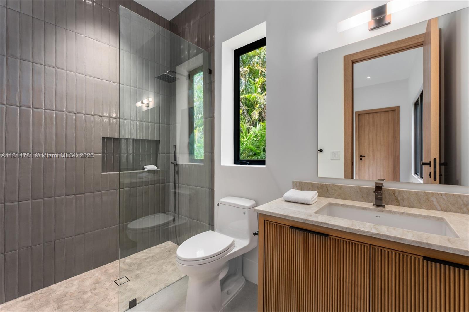 6730 SW 115th St Pinecrest, FL 33156