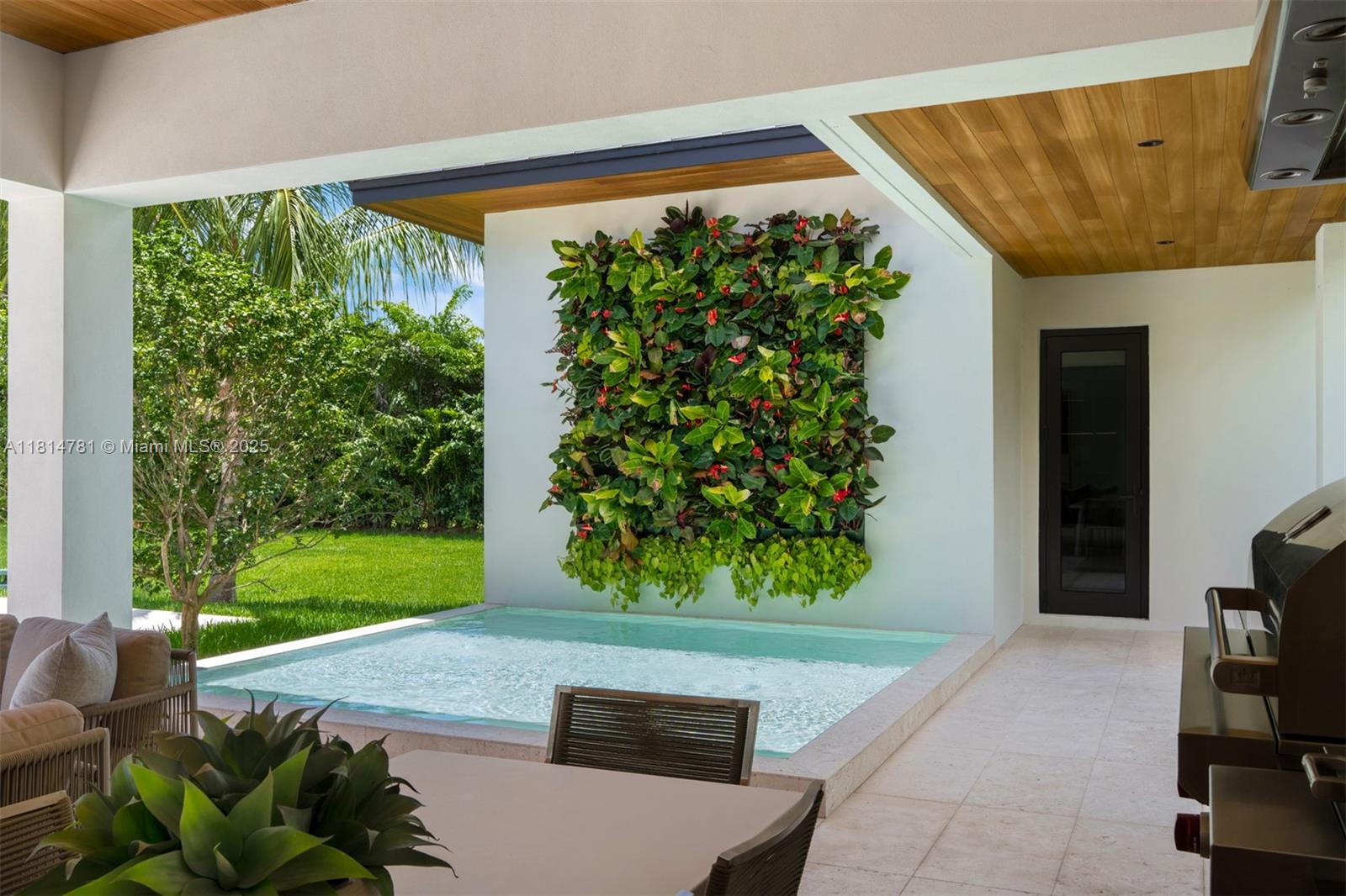 6730 SW 115th St Pinecrest, FL 33156