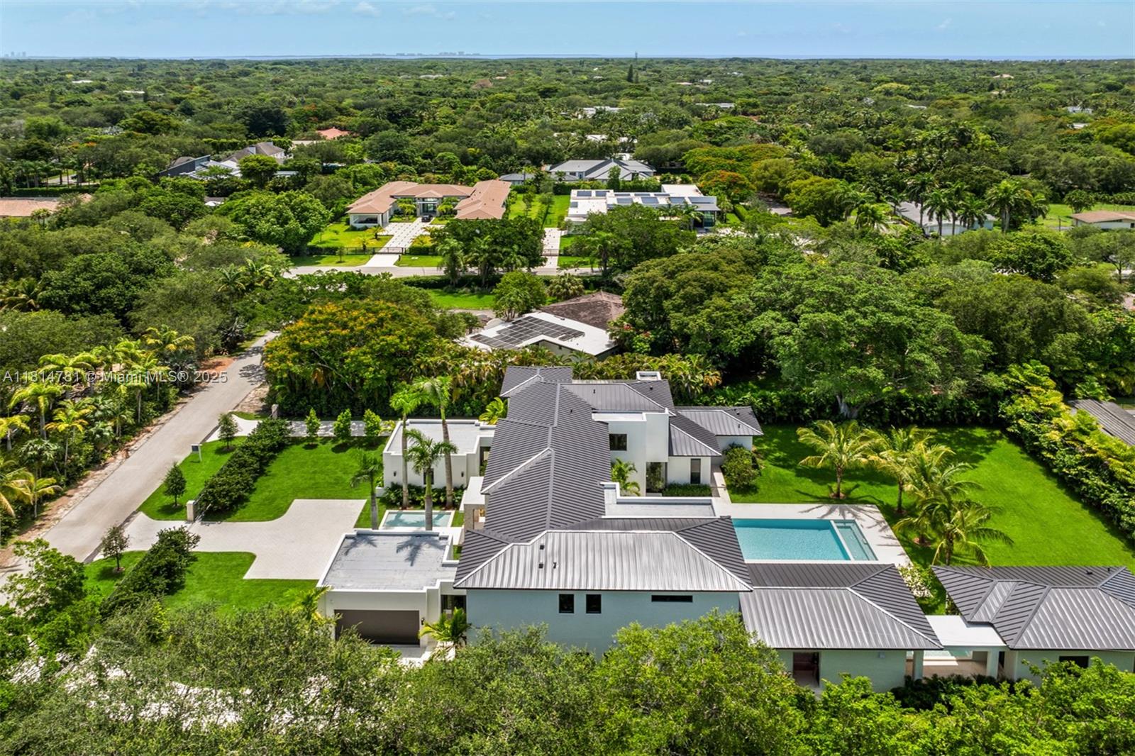 6730 SW 115th St Pinecrest, FL 33156