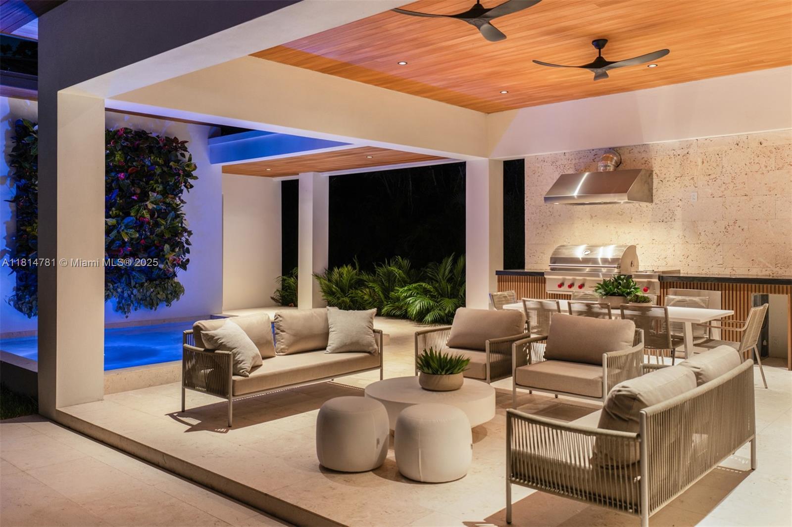 6730 SW 115th St Pinecrest, FL 33156