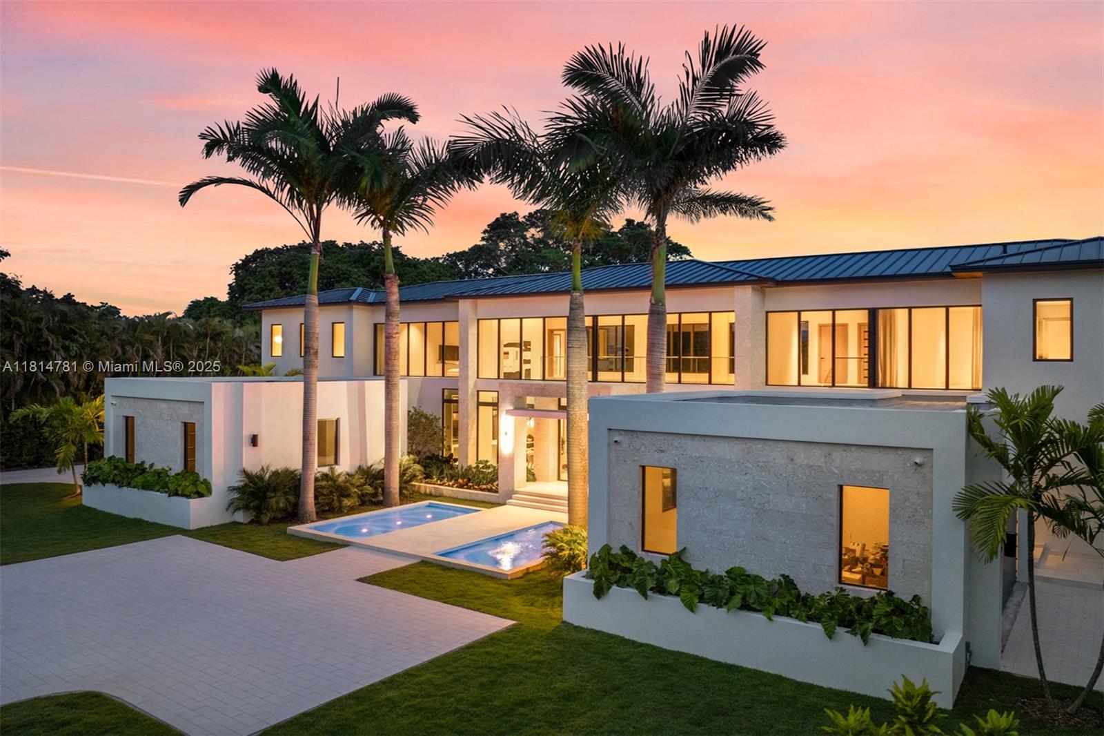 6730 SW 115th St Pinecrest, FL 33156