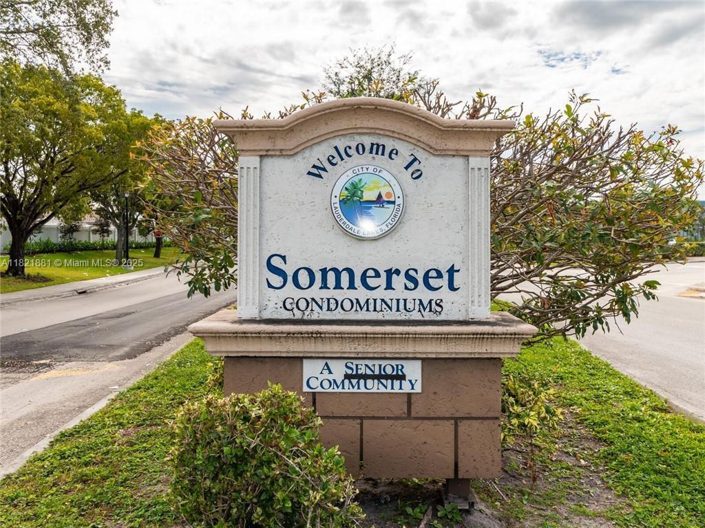 2860 Somerset Dr #210K
