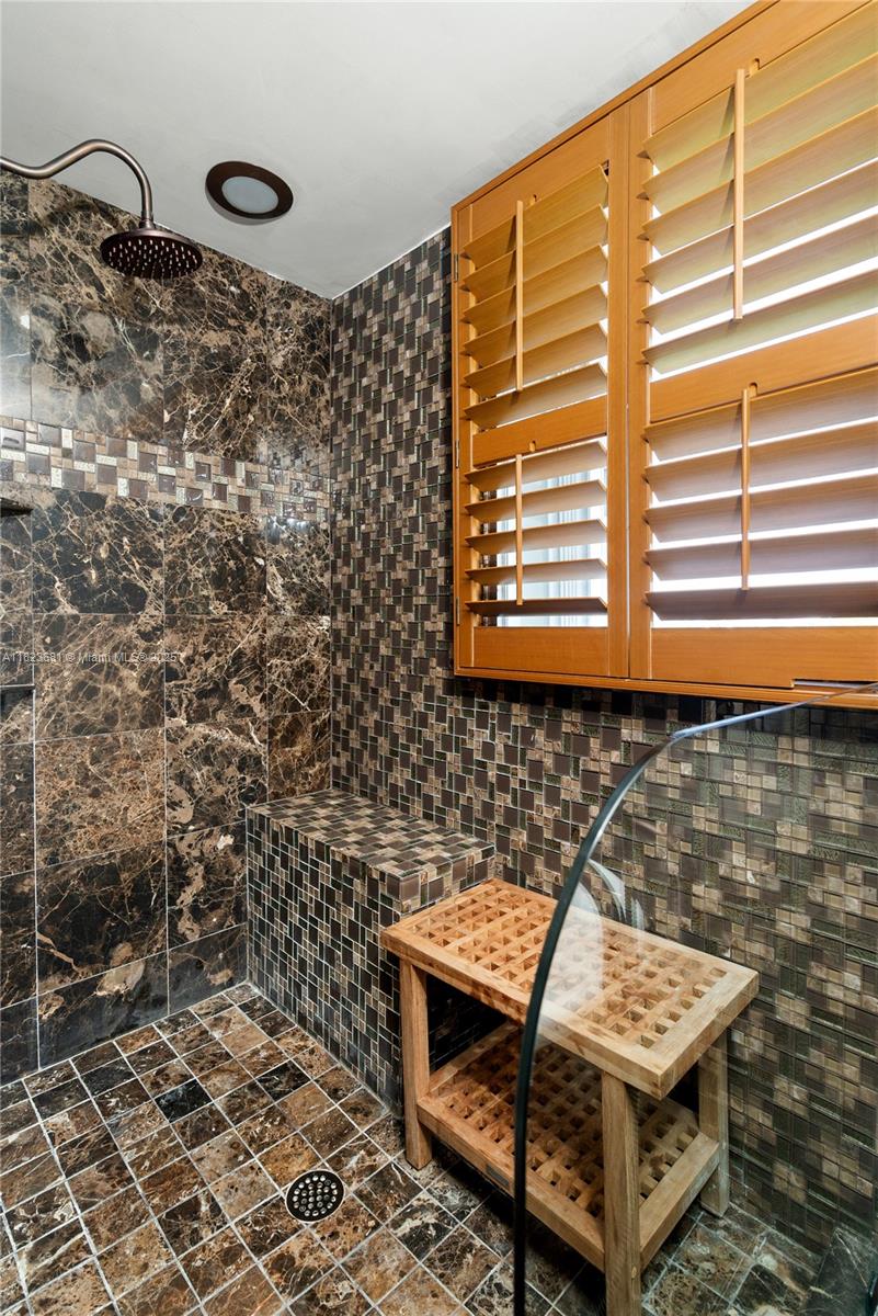 95 Coco Plum Dr #1A Marathon, FL 33050