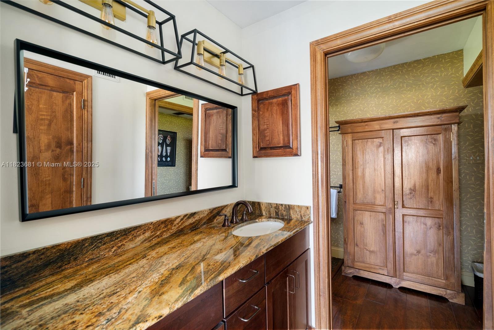 95 Coco Plum Dr #1A Marathon, FL 33050