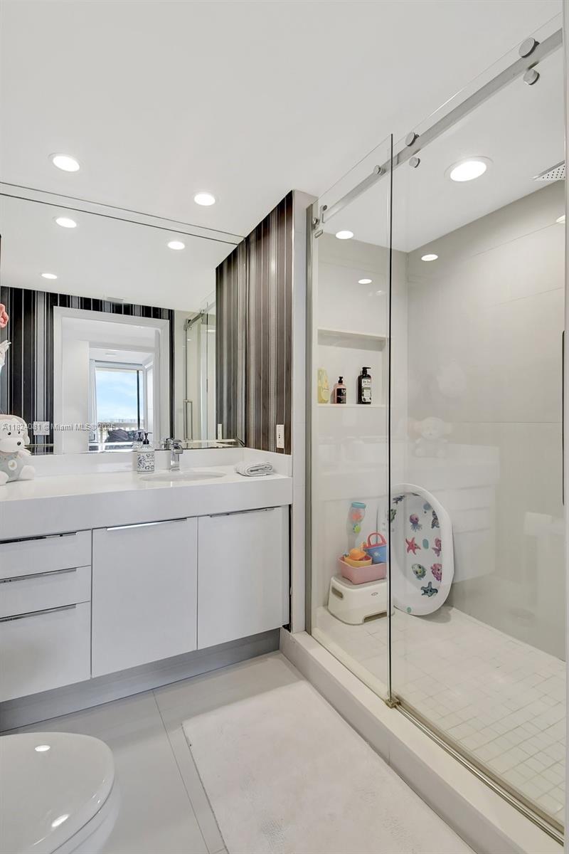 2000 Island Blvd #808,Aventura, FL 33160