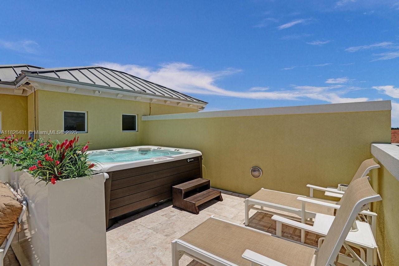 346 N Elm St #A-10 Hollywood, FL 33019