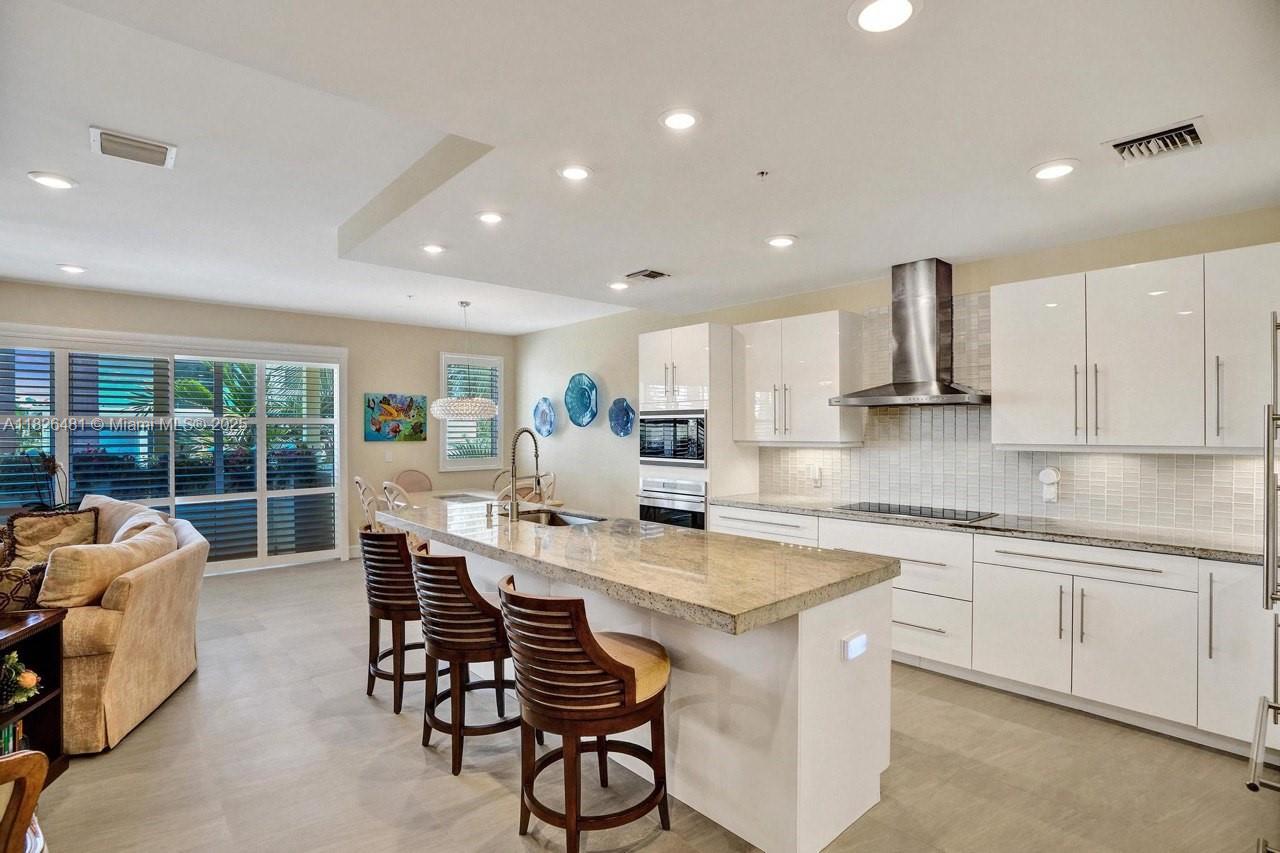 346 N Elm St #A-10 Hollywood, FL 33019