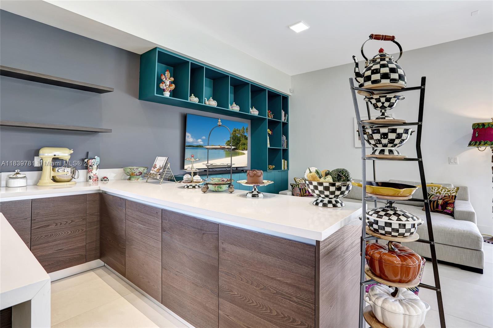 16709 Botaniko Dr N Weston, FL 33326