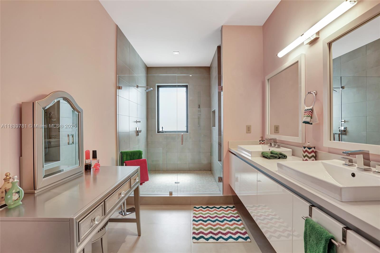 16709 Botaniko Dr N Weston, FL 33326