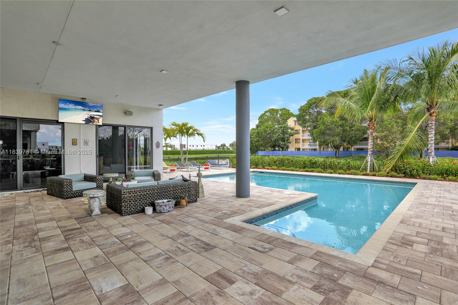 16709 Botaniko Dr N Weston, FL 33326