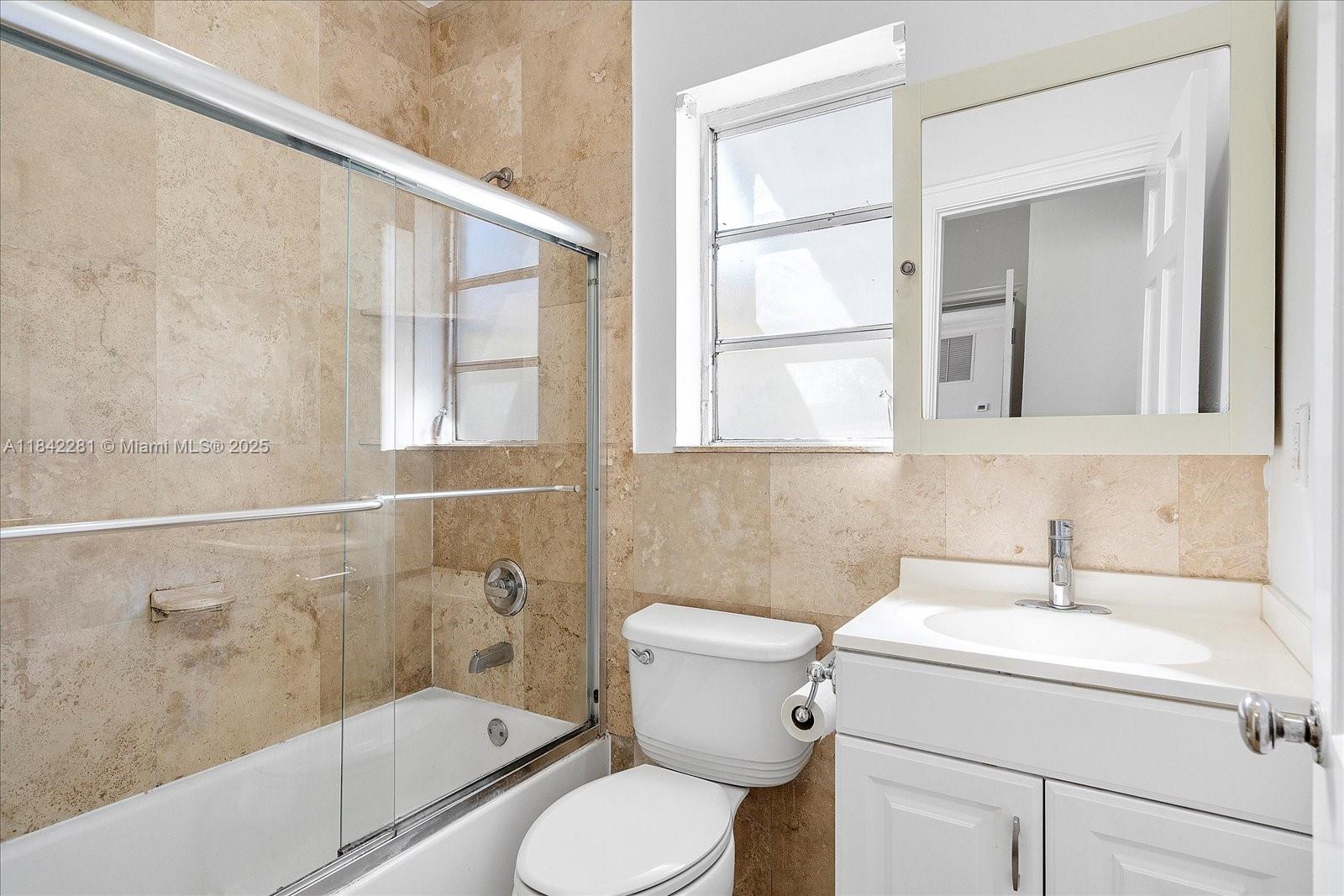 8826 Emerson Ave Surfside, FL 33154