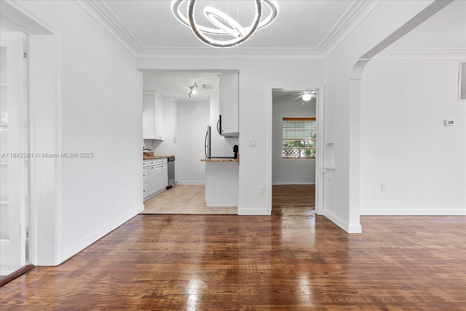 8826 Emerson Ave Surfside, FL 33154