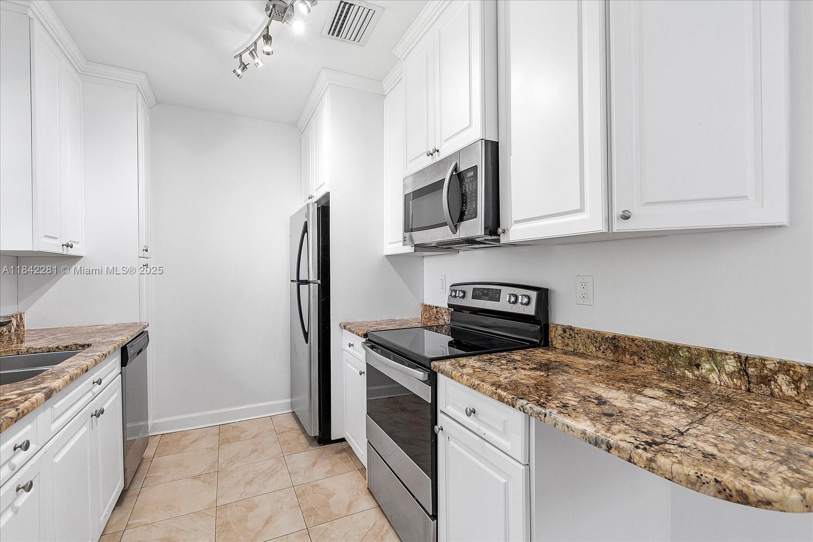 8826 Emerson Ave Surfside, FL 33154