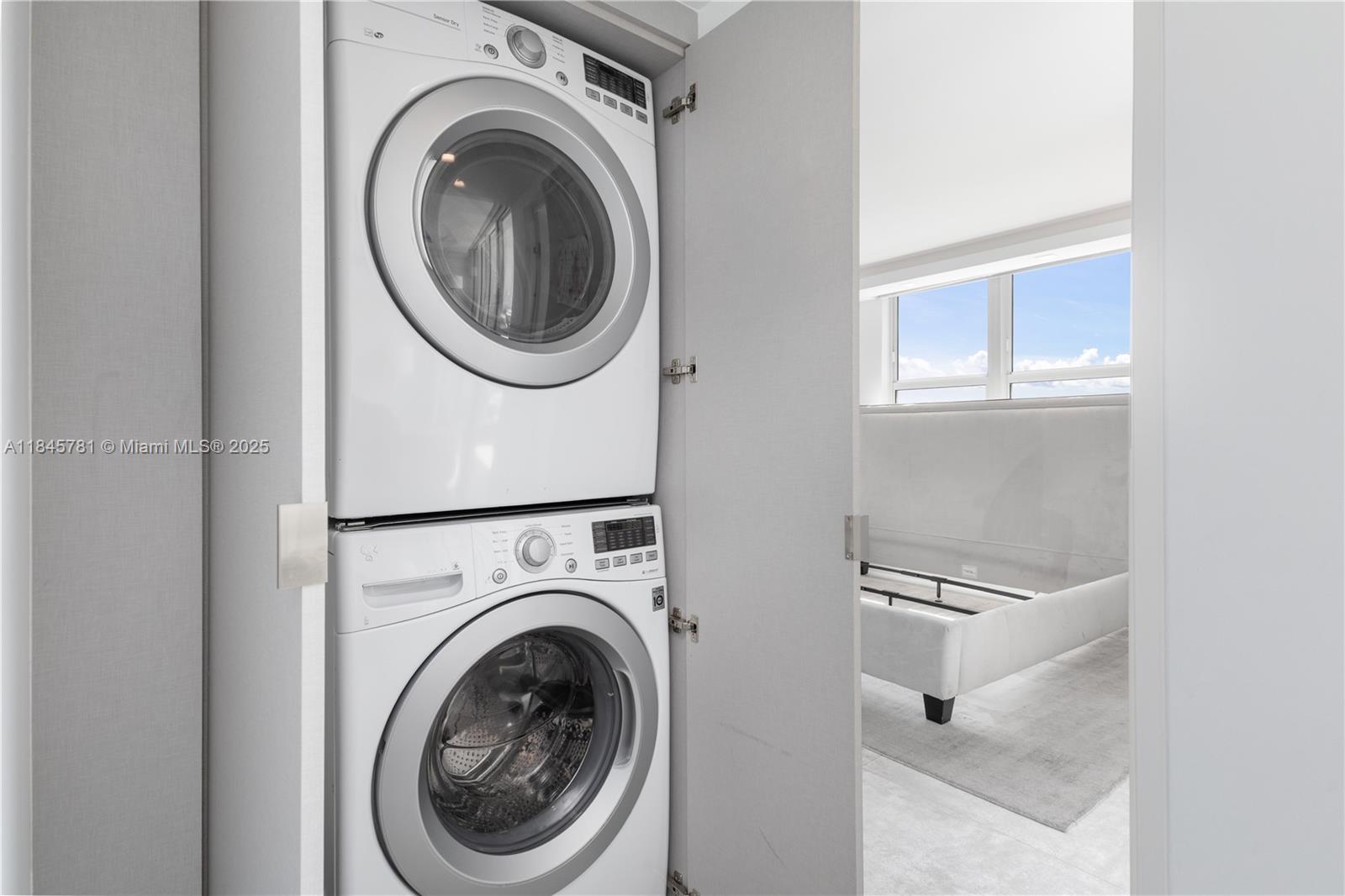 image Sunset Harbour South11