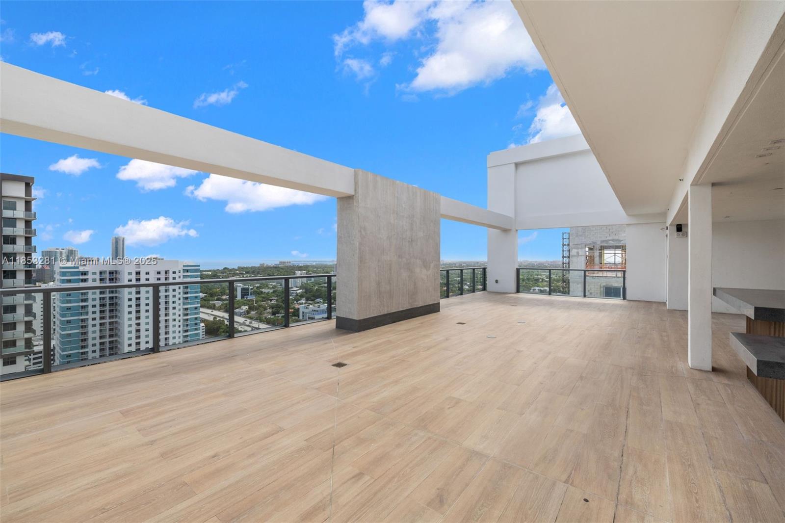 image Smart Brickell11