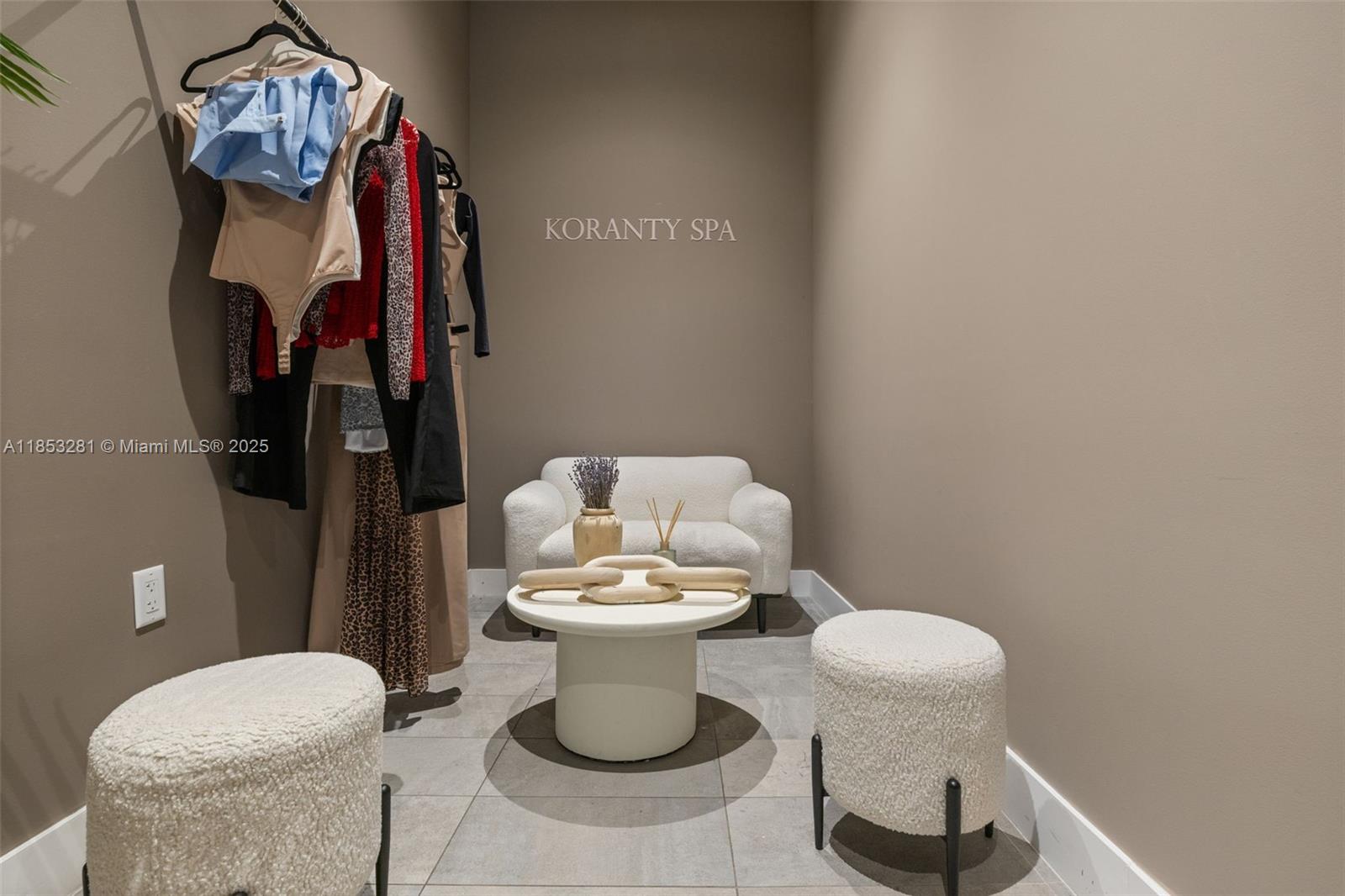 image Smart Brickell25