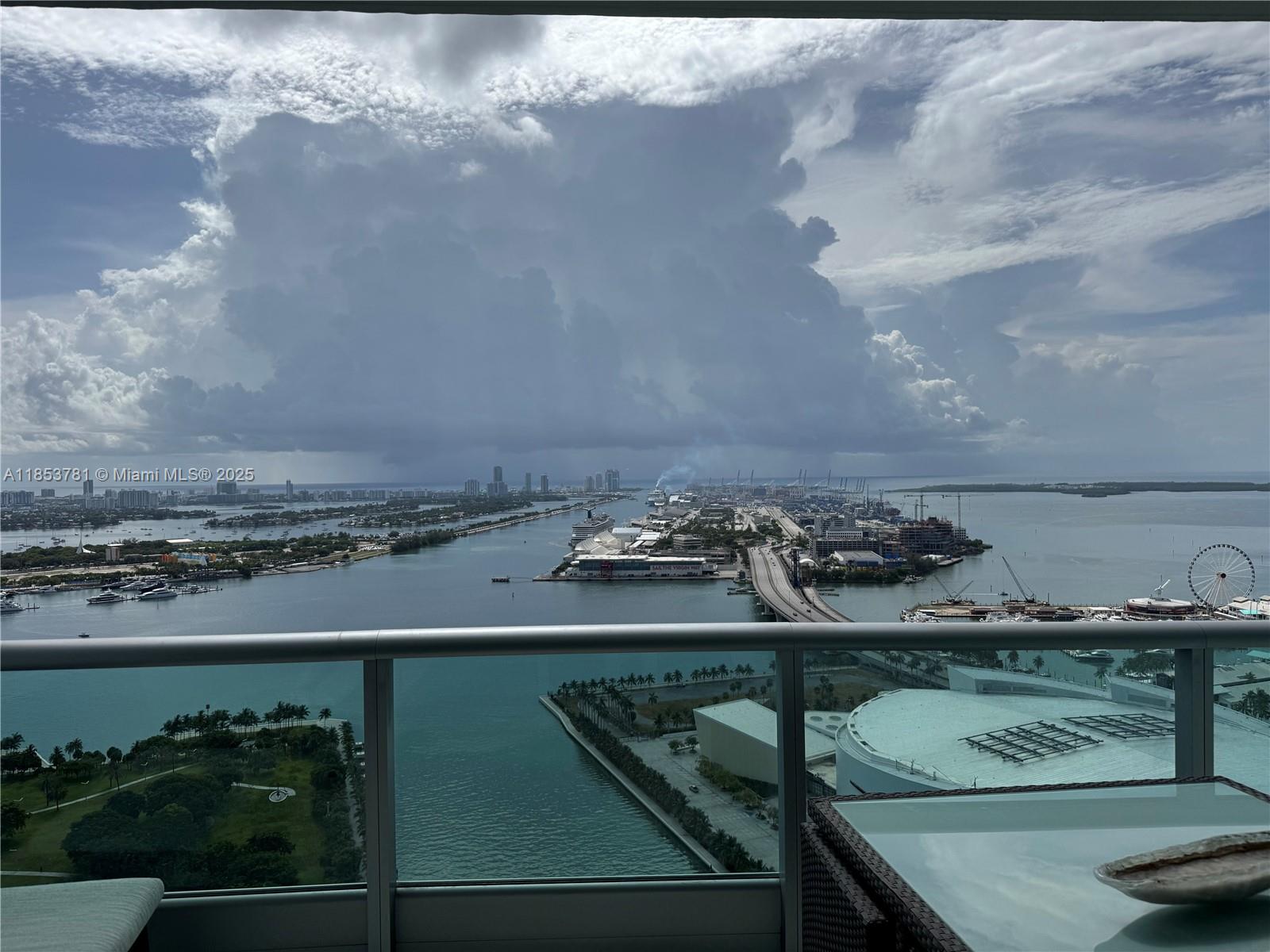 900 Biscayne Blvd #4103
