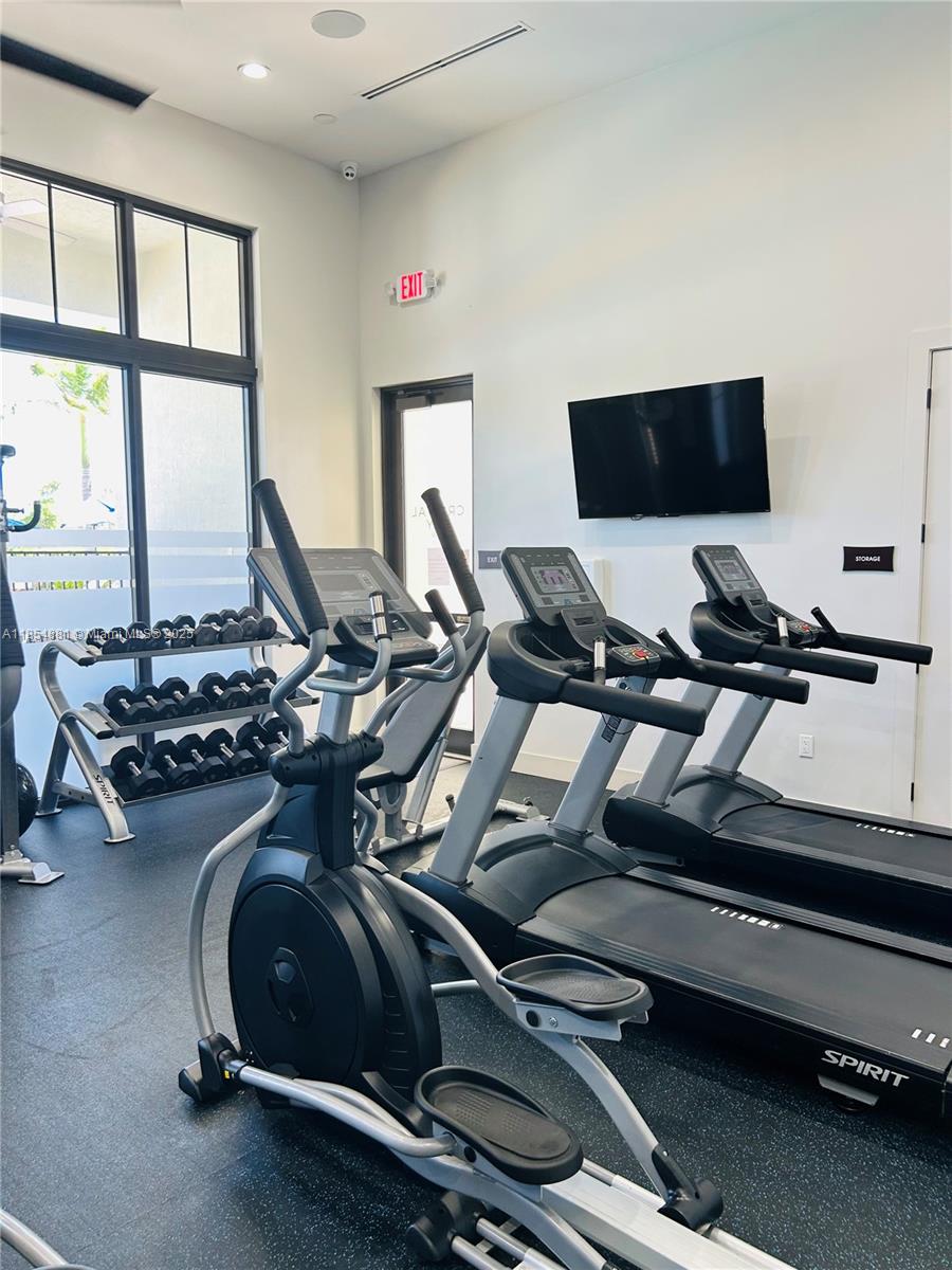 22913 SW 99th Ave Cutler Bay, FL 33190