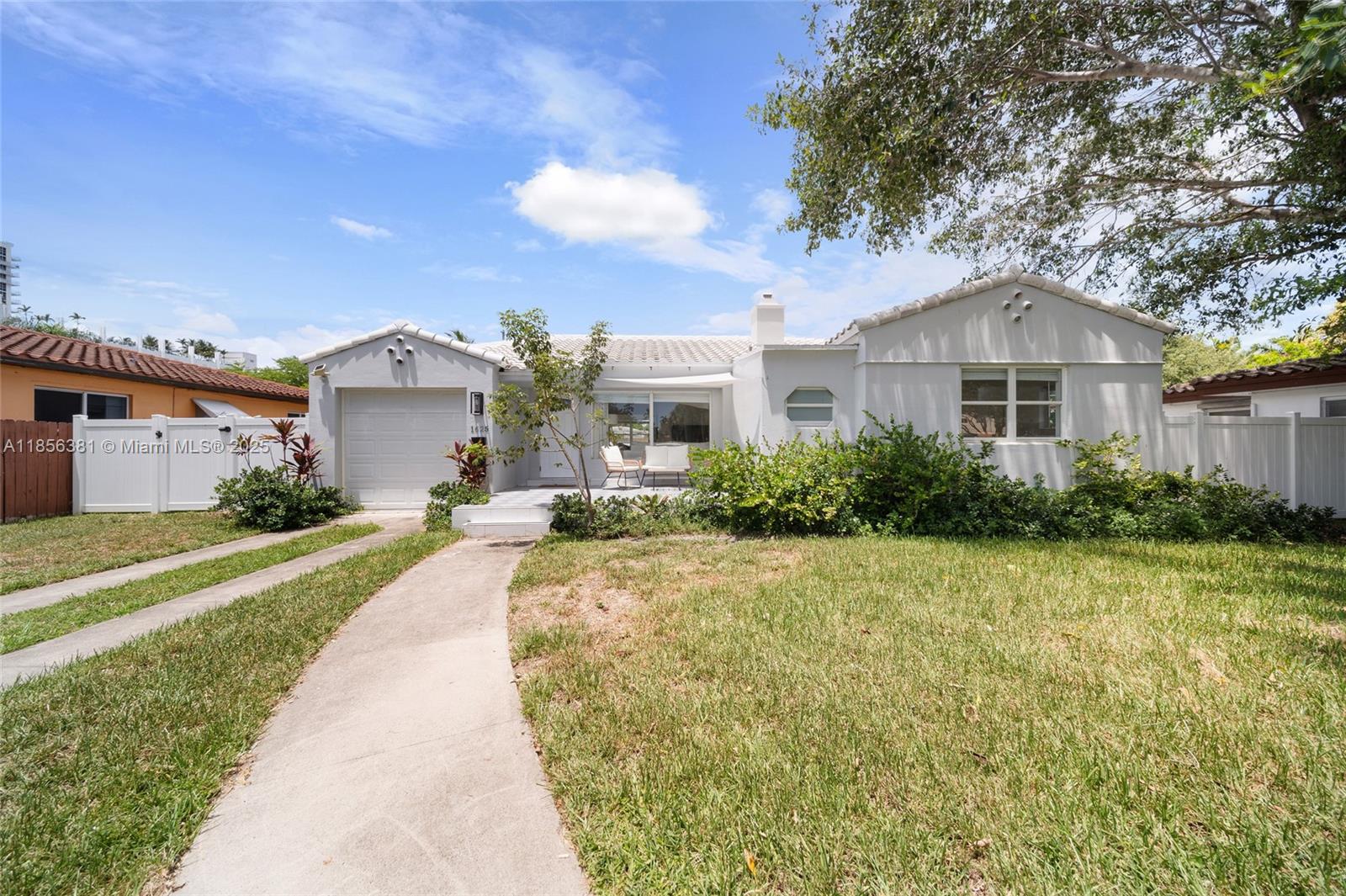1625 Hollywood Blvd #1