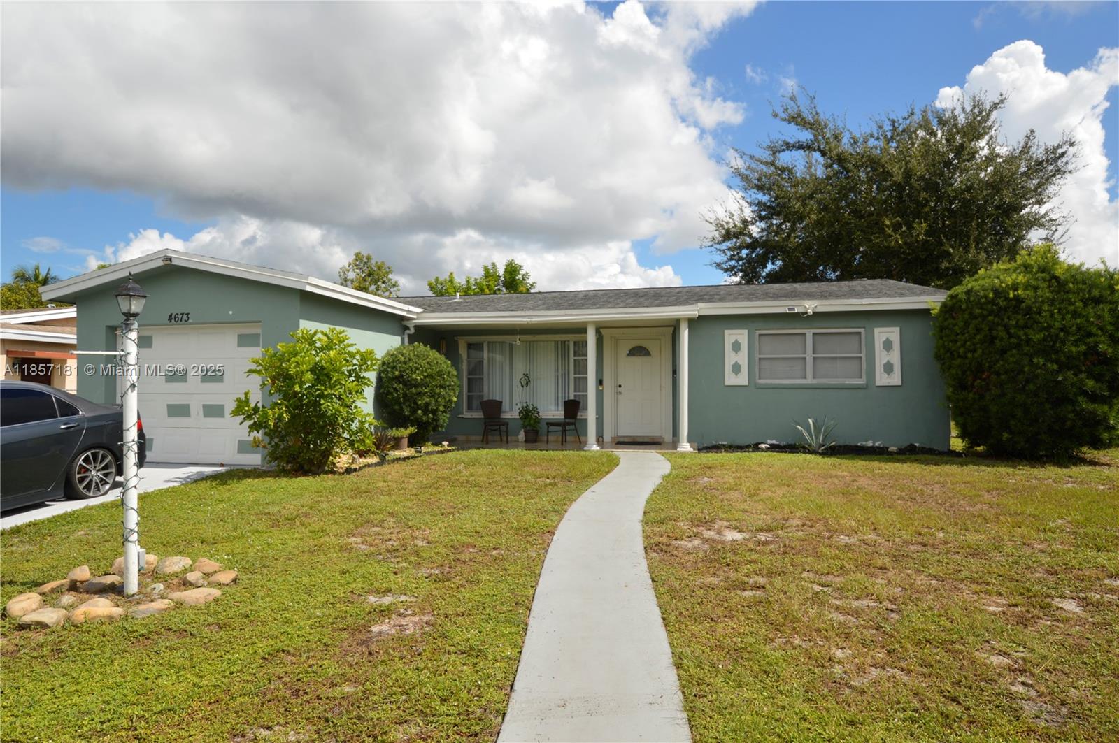 4673 NW 41st Pl