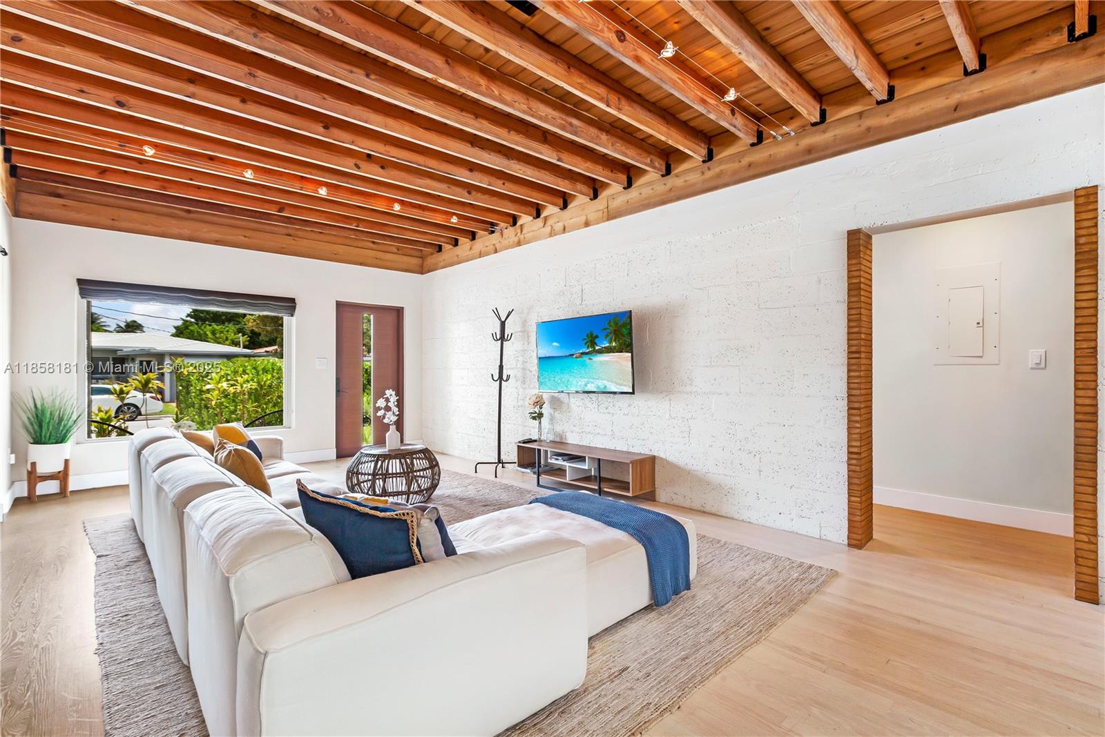 9065 Emerson Ave Surfside, FL 33154