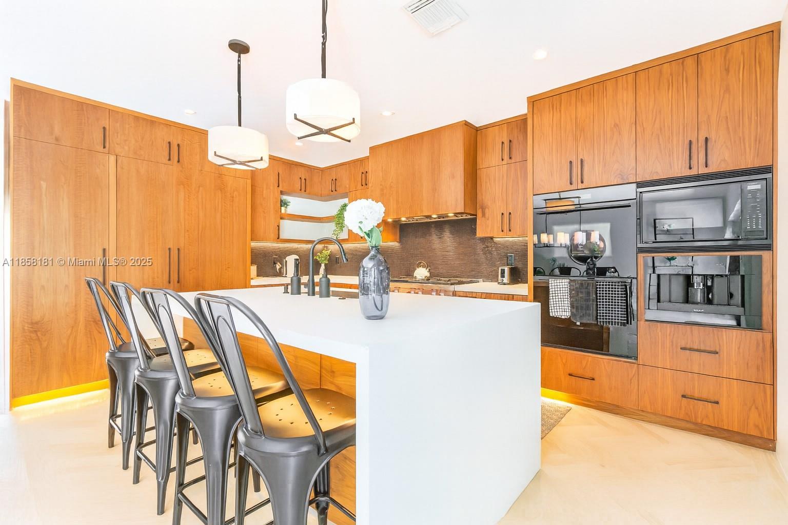 9065 Emerson Ave Surfside, FL 33154