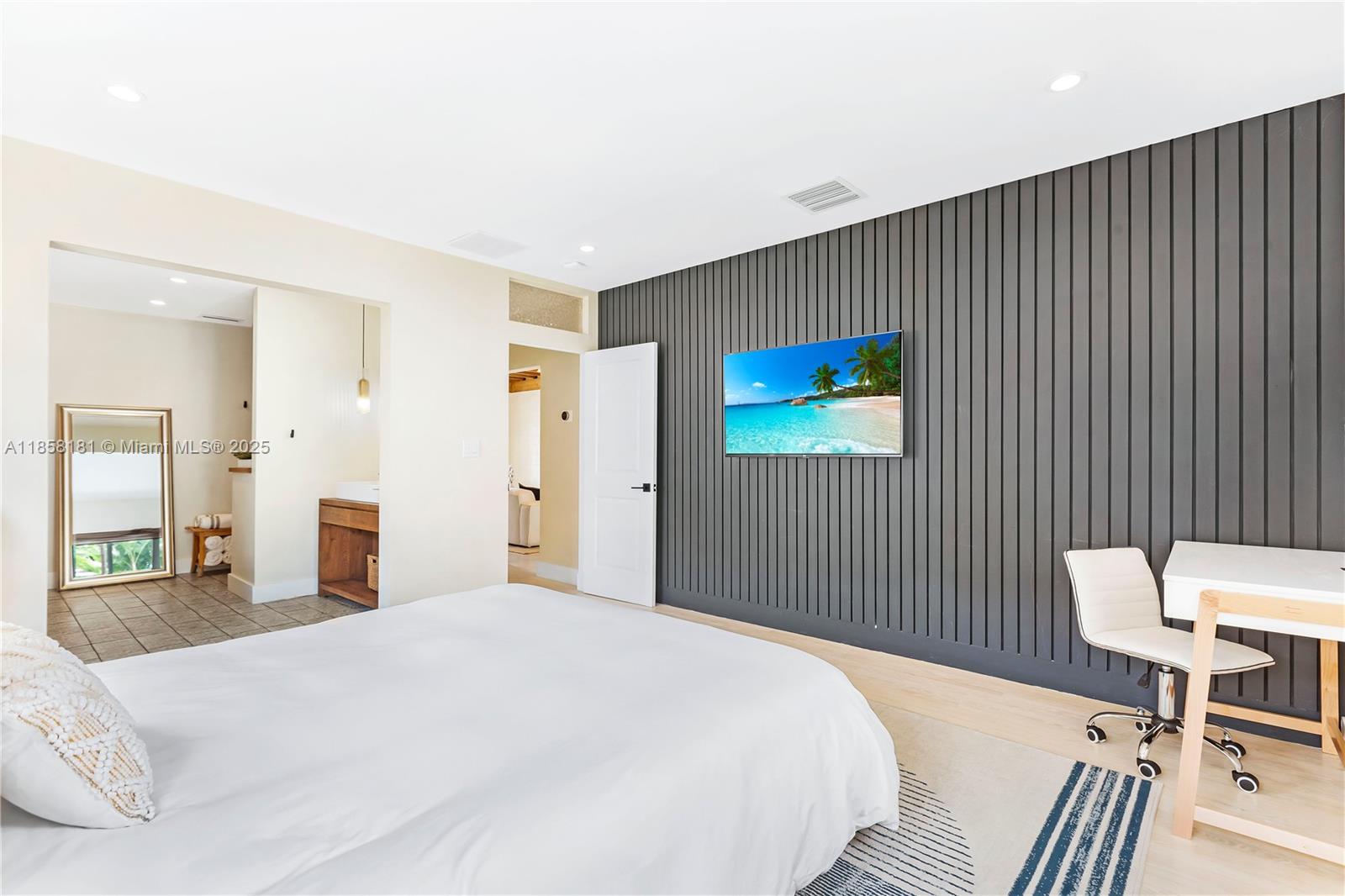 9065 Emerson Ave Surfside, FL 33154