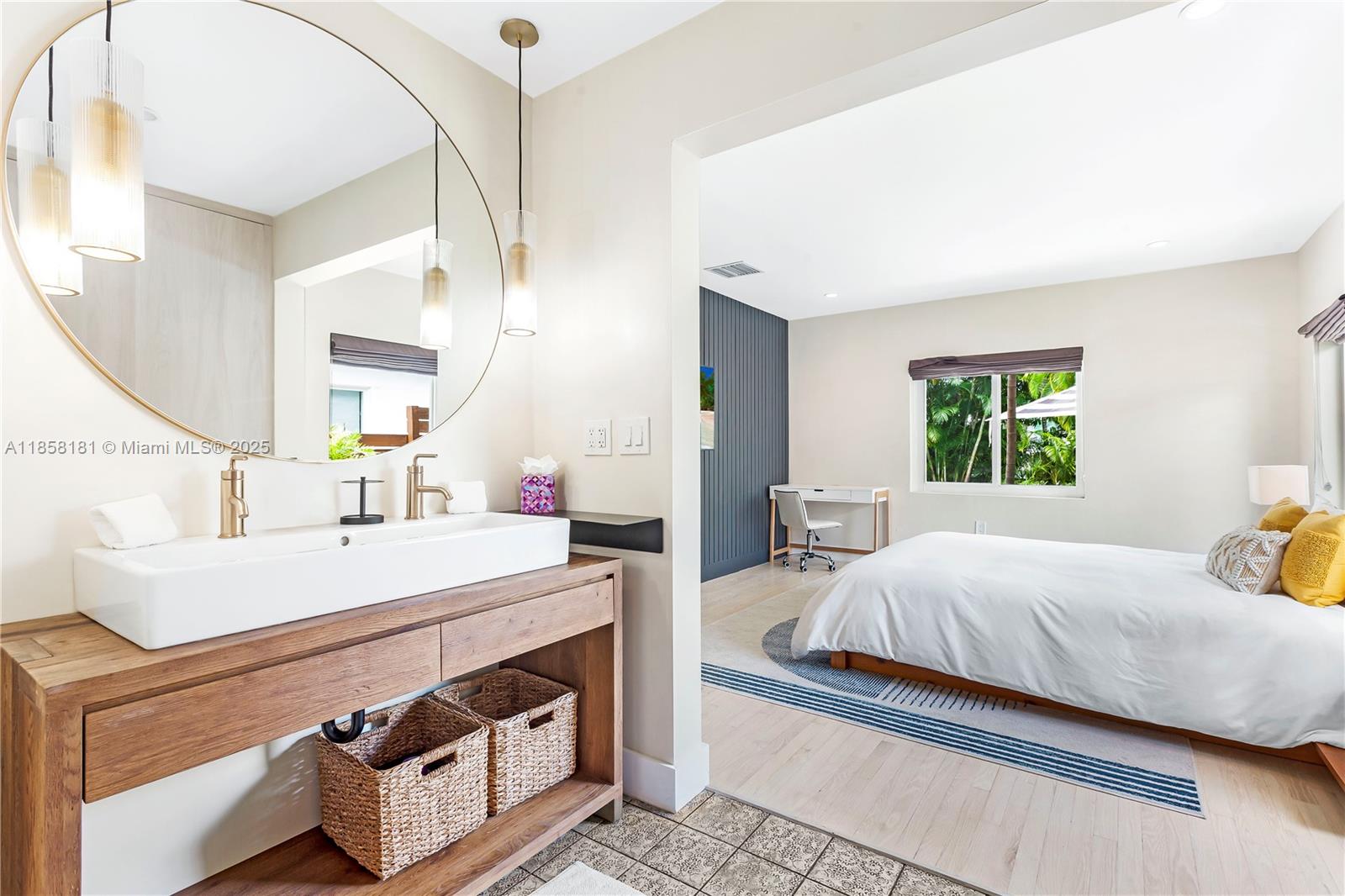 9065 Emerson Ave Surfside, FL 33154