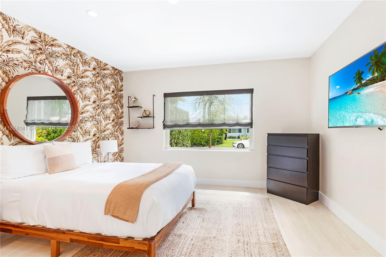 9065 Emerson Ave Surfside, FL 33154