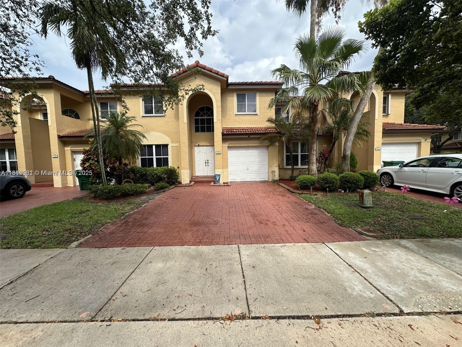 238 Magnolia Ave #238