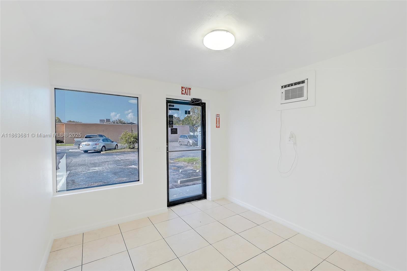 3775 Fowler St #8B Fort Myers, FL 33901