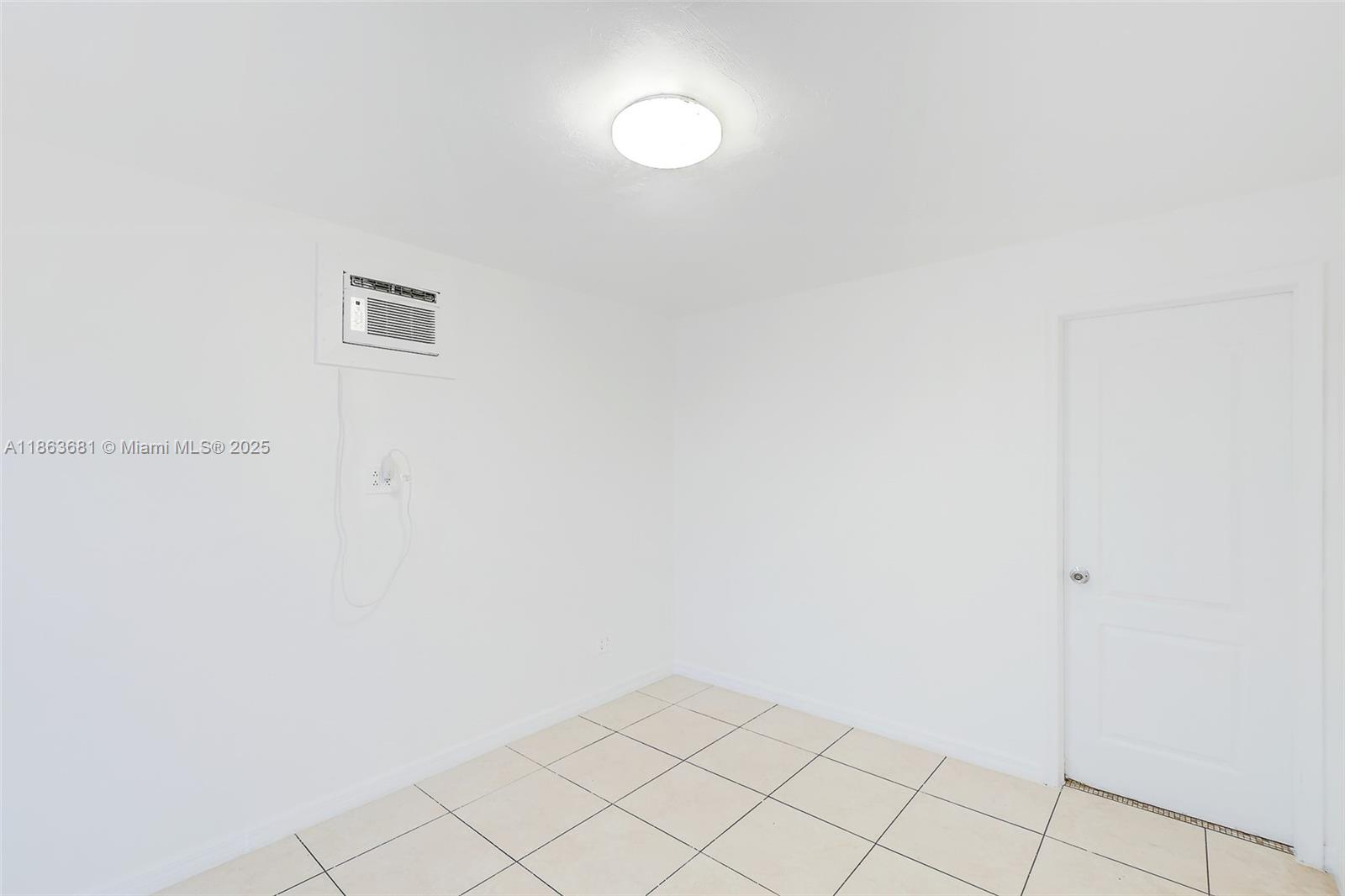 3775 Fowler St #8B Fort Myers, FL 33901