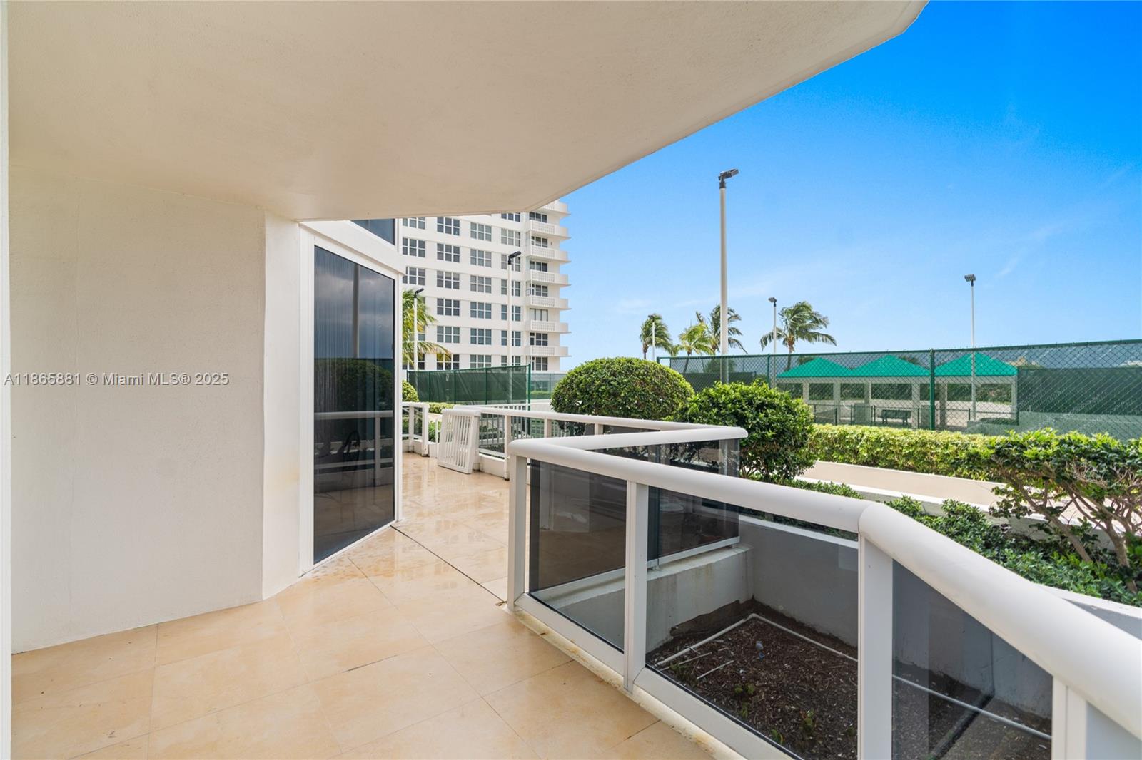 image Green Diamond Condo1