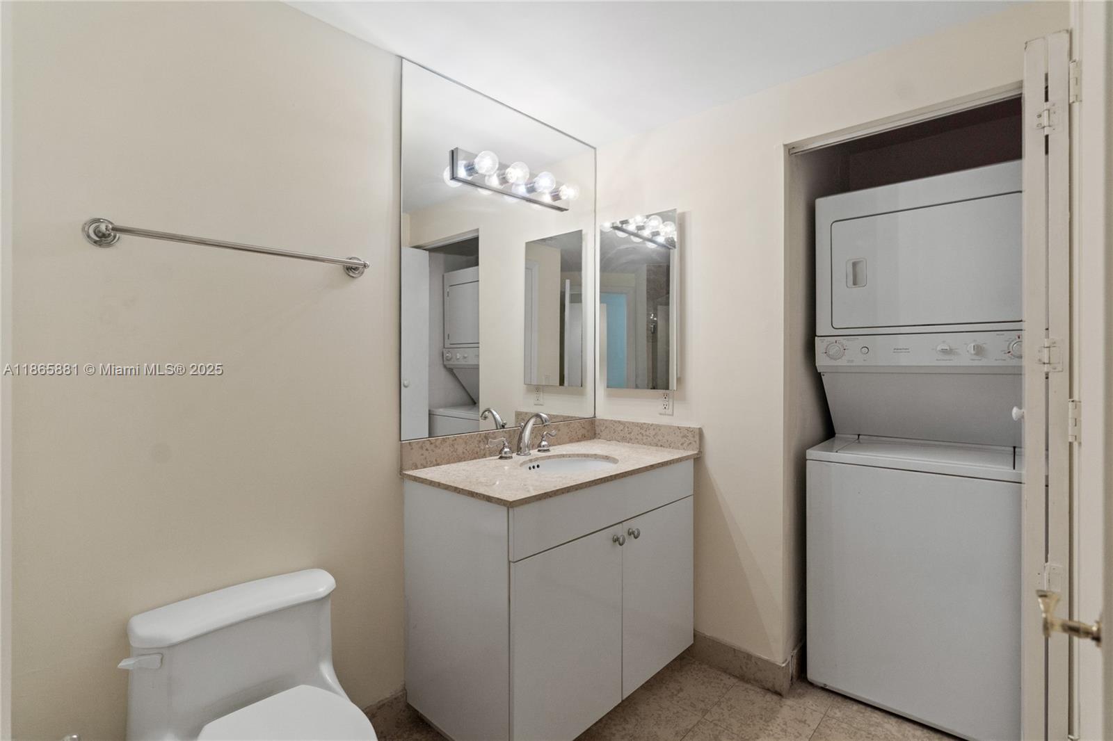 image Green Diamond Condo27