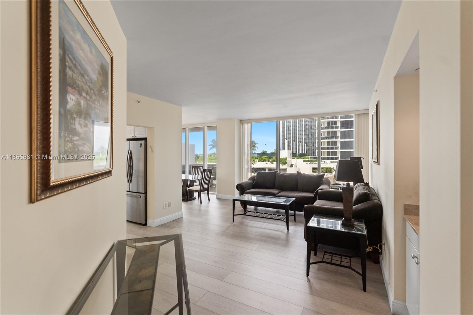 image Green Diamond Condo8