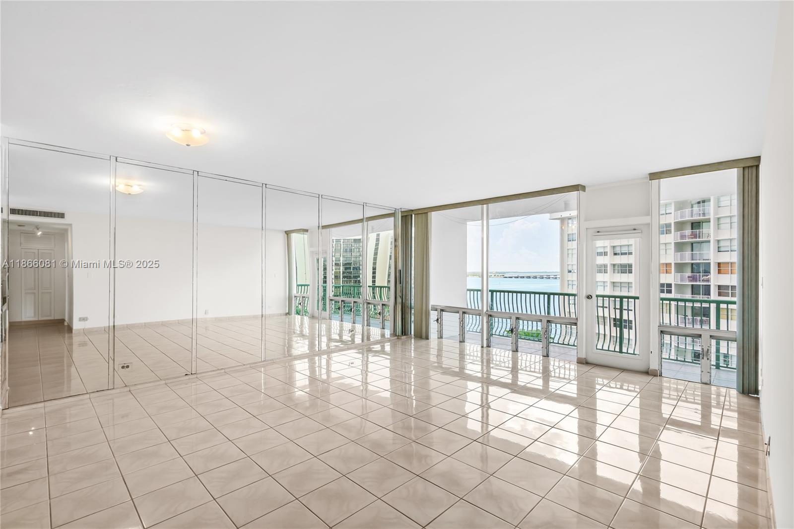 1408 Brickell Bay Dr #1106