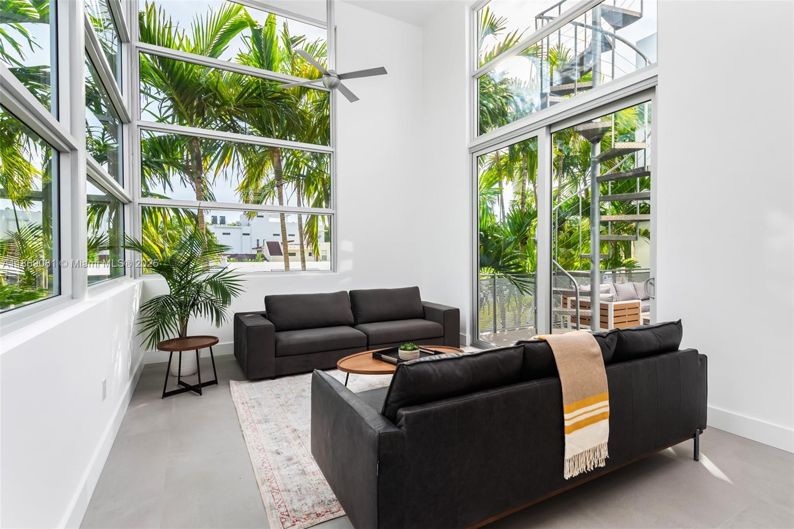 1785 Fairhaven Pl Miami, FL 33133