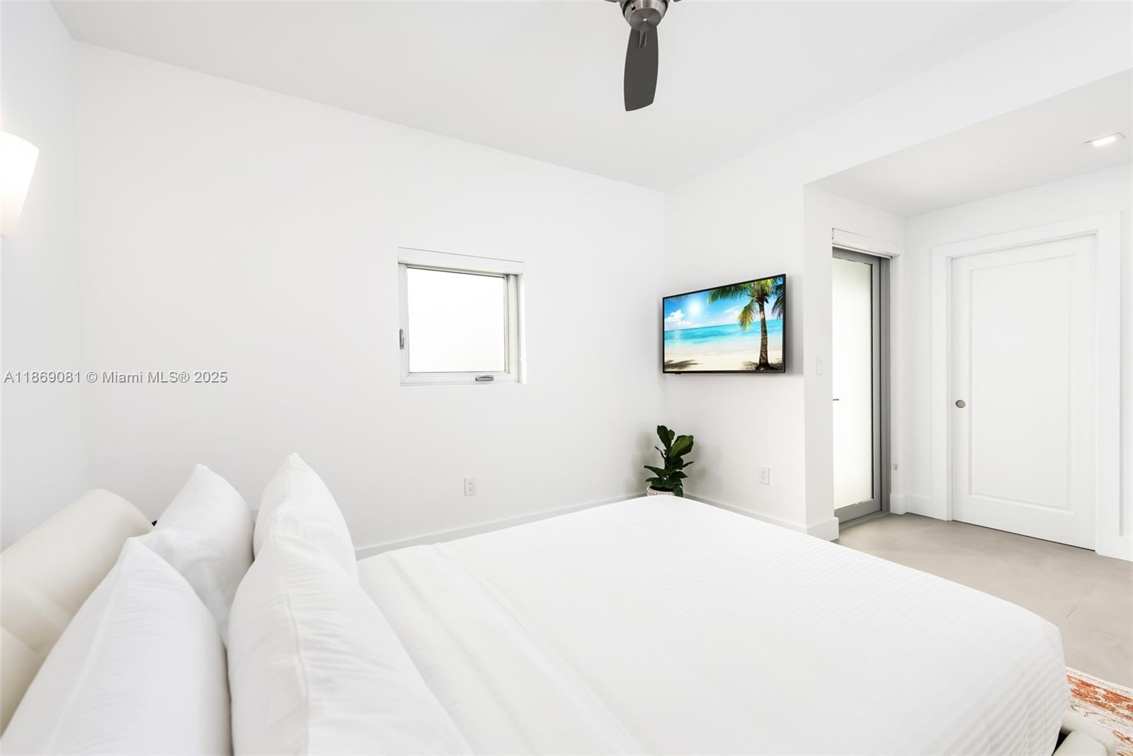 1785 Fairhaven Pl Miami, FL 33133