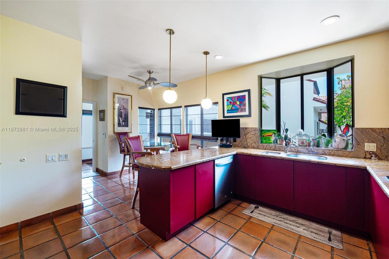 2000 S Bayshore Dr #72 Miami, FL 33133